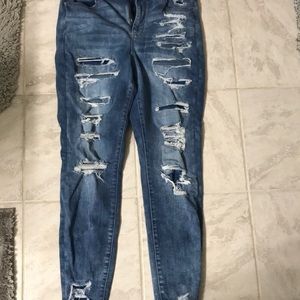 Distress jeans